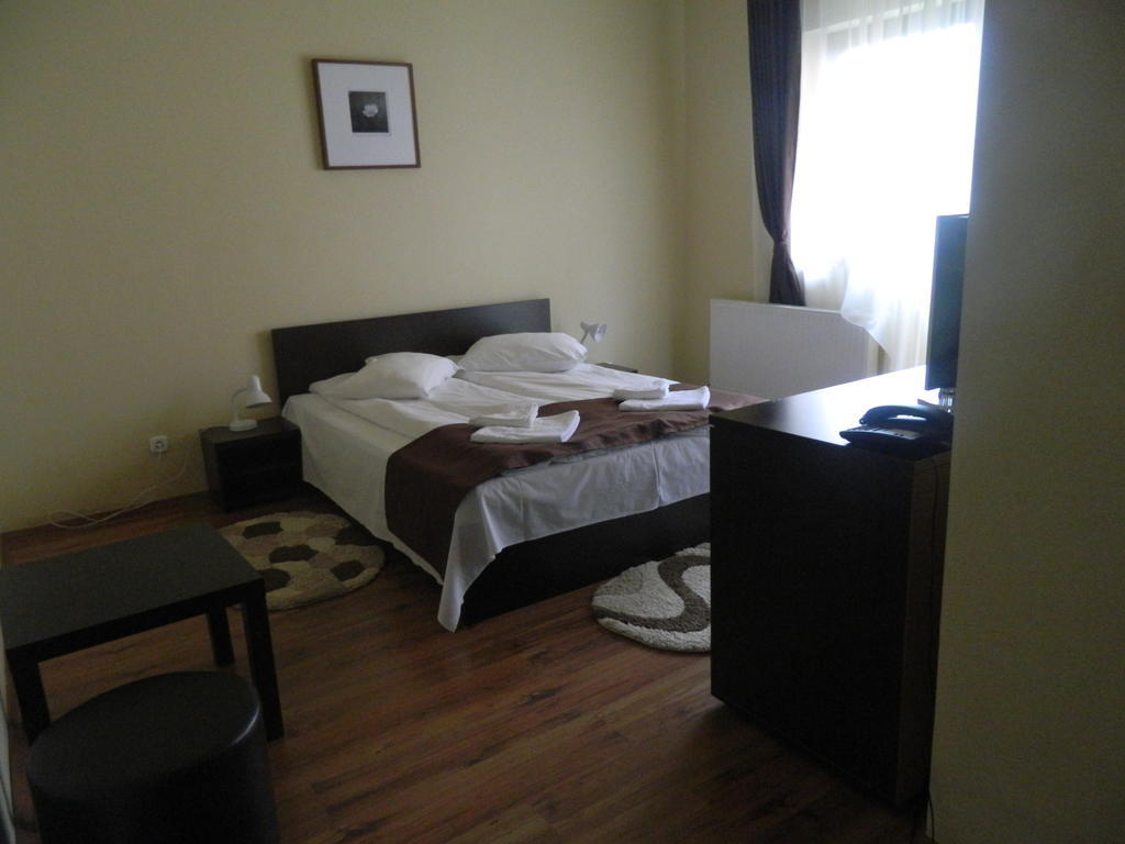 Pensiunea Casa Cu Flori Michelsberg Zimmer foto